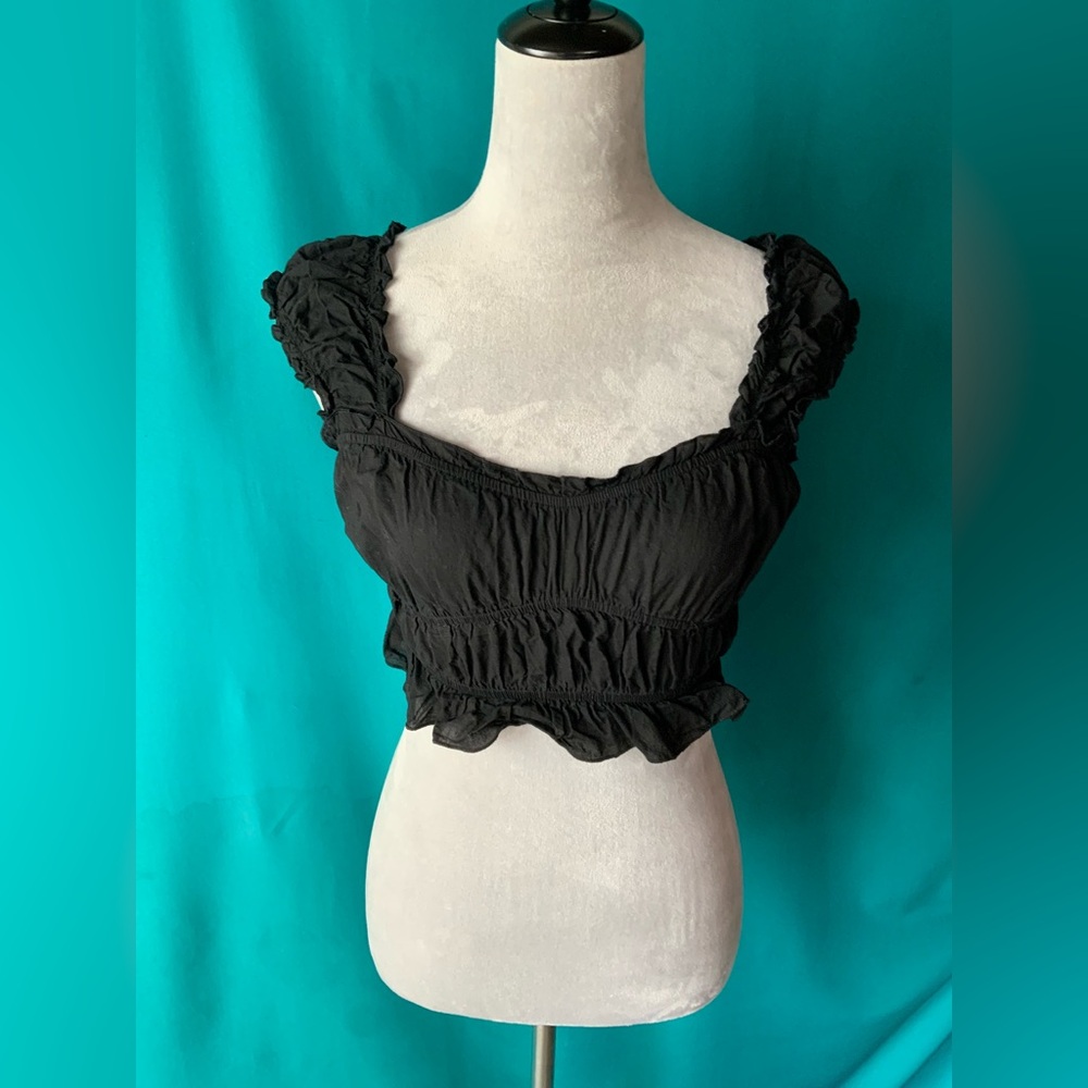 Cotton Candy Black Shirring Ruffled Crop Top, Size Small